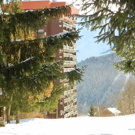 Skis Aux Pieds Avec Balcon Et Acces Piscine - Fr-1-267-235