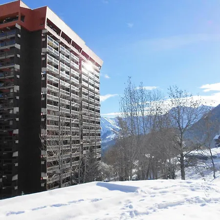 Apartment Skis Aux Pieds Avec Balcon Et Acces Piscine - Fr-1-267-235